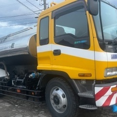 いすゞ増トン散水車ステンタンク　本土車両