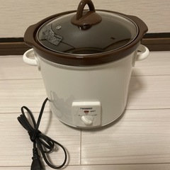 【決まりました】ツインバード スロークッカー ホワイトTWINBIRD EP-D819W 電気鍋の画像
