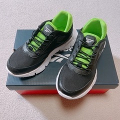 未使用品  Reebok 18.5cmの画像