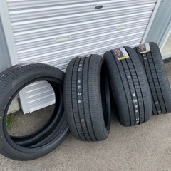 ダンロップVEURO ve304 225/45/r18 新品4本セット売ります