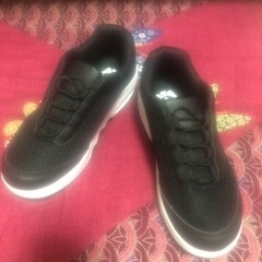 スニーカー(黒・レディース)Mサイズ　