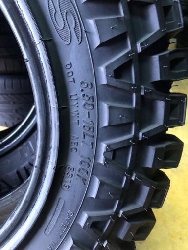 6.50 R16 LT 2本, 700 R16 LT 2本　取り付けなし?