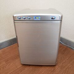 ポータブル保冷温庫 ACW-600 20L