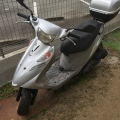 『お話し中』アドレスV125 実働　事故車ですの画像