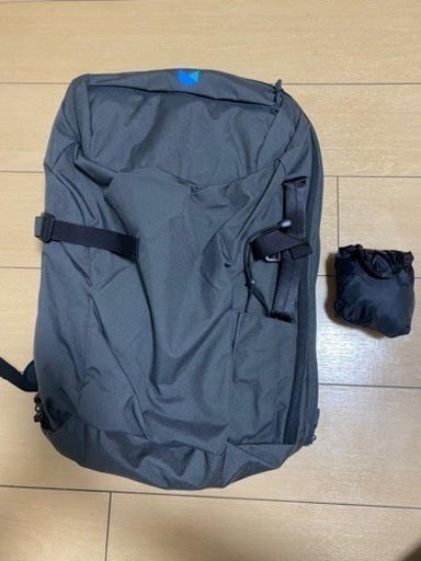 Minaal 2.0 carry on ミナール　リュック　bag 灰色　美品