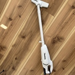 【決まりました】マキタ コードレス掃除機CL107 紙パック式 