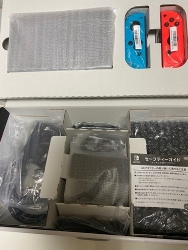 任天堂Switch(他フリマサイトで売れました)