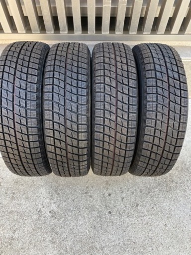 175/65R14新品未使用スタッドレスタイヤ4本 ヴィッツ、bB、ノート、キューブ、フィット、デミオ等　ランクS