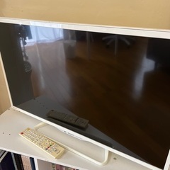 テレビ　ホワイトsharp 32型