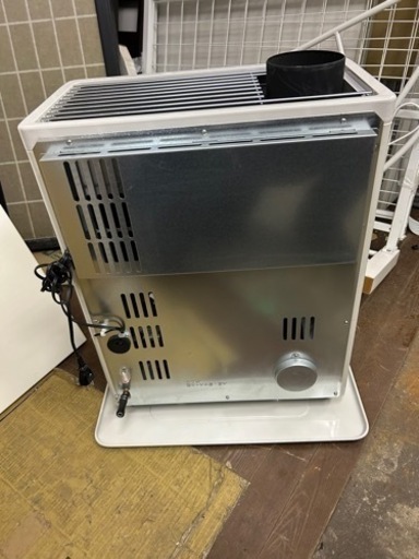 分解掃除美品　万代店　美品　ポット式輻射ストーブ SV-V4521M [木造12畳まで /コンクリート19畳まで]