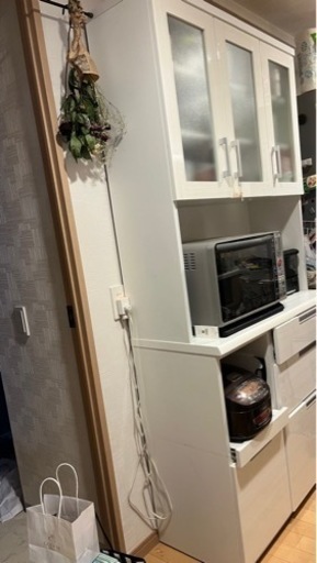 交渉中ニトリ食器棚　ホワイト　レンジボード
