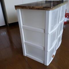 中古収納ケースの画像