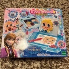 女の子　メイキングトイ　アクアビーズ  はじめてセットとアナ雪  アイロンビーズの画像