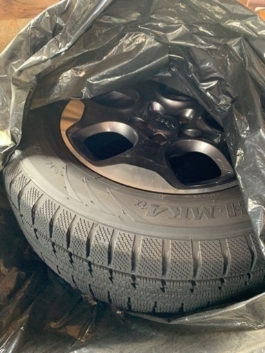 ジープ　スタットレス　タイヤ　ホイール