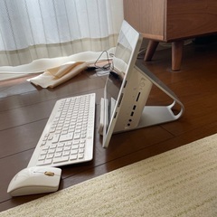 デスクトップ一体型パソコンの画像