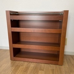 ベッド　クイーンサイズ　サイドボード付の画像