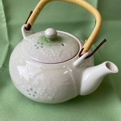 【値下げ】湯呑み&急須セット(かご付き)の画像