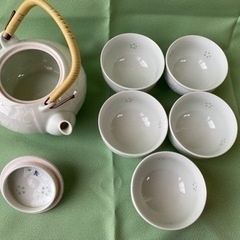 【値下げ】湯呑み&急須セット(かご付き)の画像