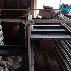 アルミ苗コンテナ収納棚の画像