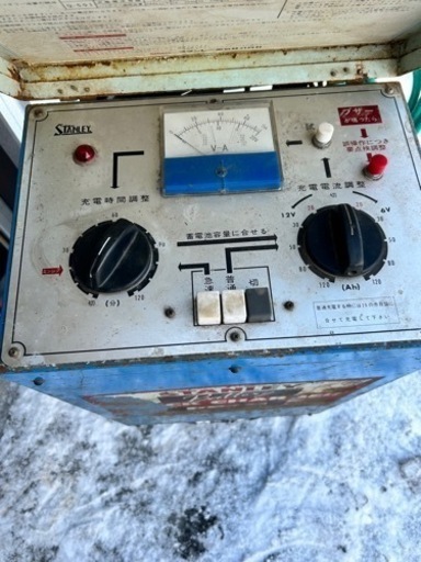 バッテリー充電器