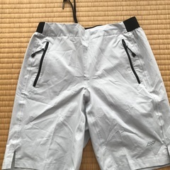 ハーフパンツ