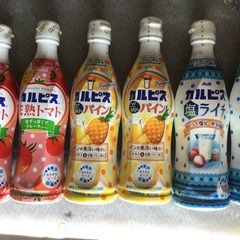 カルピス　5倍希釈　トマト　塩ライチ　パイン各2本合計６本