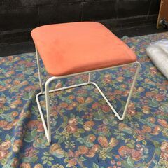 【お値下げ100円】お椅子 オシャレな簡易スツールチェア 座面生...