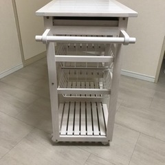 取りに来て頂ける方！キッチンワゴン　3月12までの画像