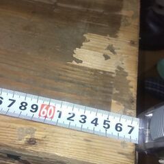 古い茶箱の画像