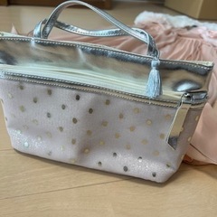 ほぼ新品　レディース　バッグインバッグの画像