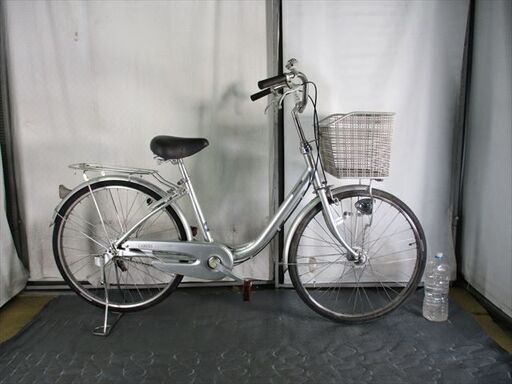 C557　限定特価　整備済み★ブリヂストン　カルーサ　シルバー　LEDオートライト★ 中古自転車 【24インチ 】 (*^▽^*)