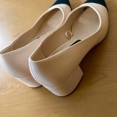 ZARA  パンプス　うすピンクの画像