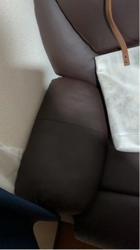 ３人掛けソファ_皮革_解体可【最終値下げ】【3月18日まで】 3月18日まで引き取りはありませんでしたら、粗大ごみに処分します。