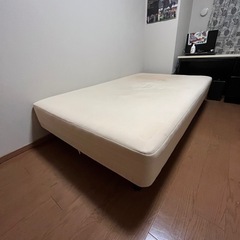 日本製、脚付きマットレス