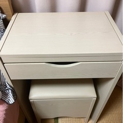 【急募】ドレッサー ０円 あげます。