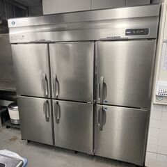 ホシザキ業務用冷蔵・冷凍庫。移転のため