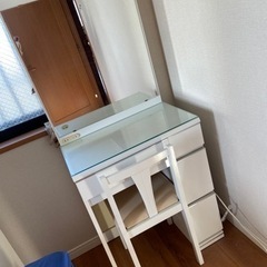 鏡台