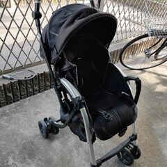 ベビーカー　Combi FD-500
