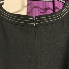 黒ワンピース　ラウンジ　デート　お出かけ　パーティーの画像