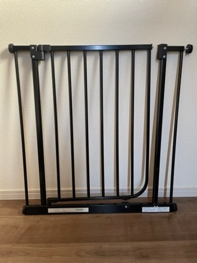 日本育児　ベビーゲート　３枚セットウォールセーバー付き