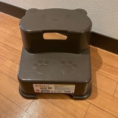踏み台　ステップ台　西松屋