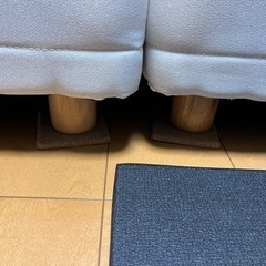 無料　足付きダブルマットレス分割タイプの画像