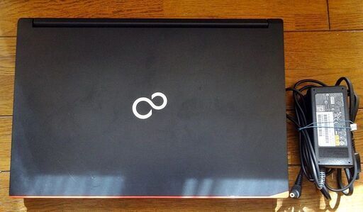 富士通 15インチノートPC  Windows11