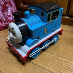 トーマス