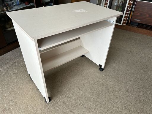 ミニデスク　キャスター付き　未使用品