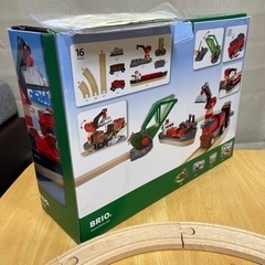 ((決まりました)船　レーン　走るおもちゃ　BRIOの画像