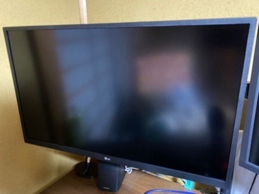 LG 4kモニター ディスプレイ 27UL500-W 27インチ　スピーカーz313