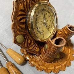 新品 スペイン コルドバ購入 革小物 伝統工芸品 メルヤン 温度計 デザートピック 写真立ての画像