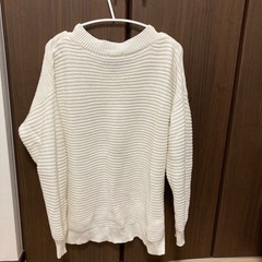 GU 長袖ニットの画像