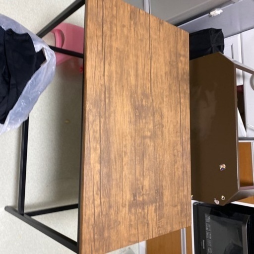 テーブル